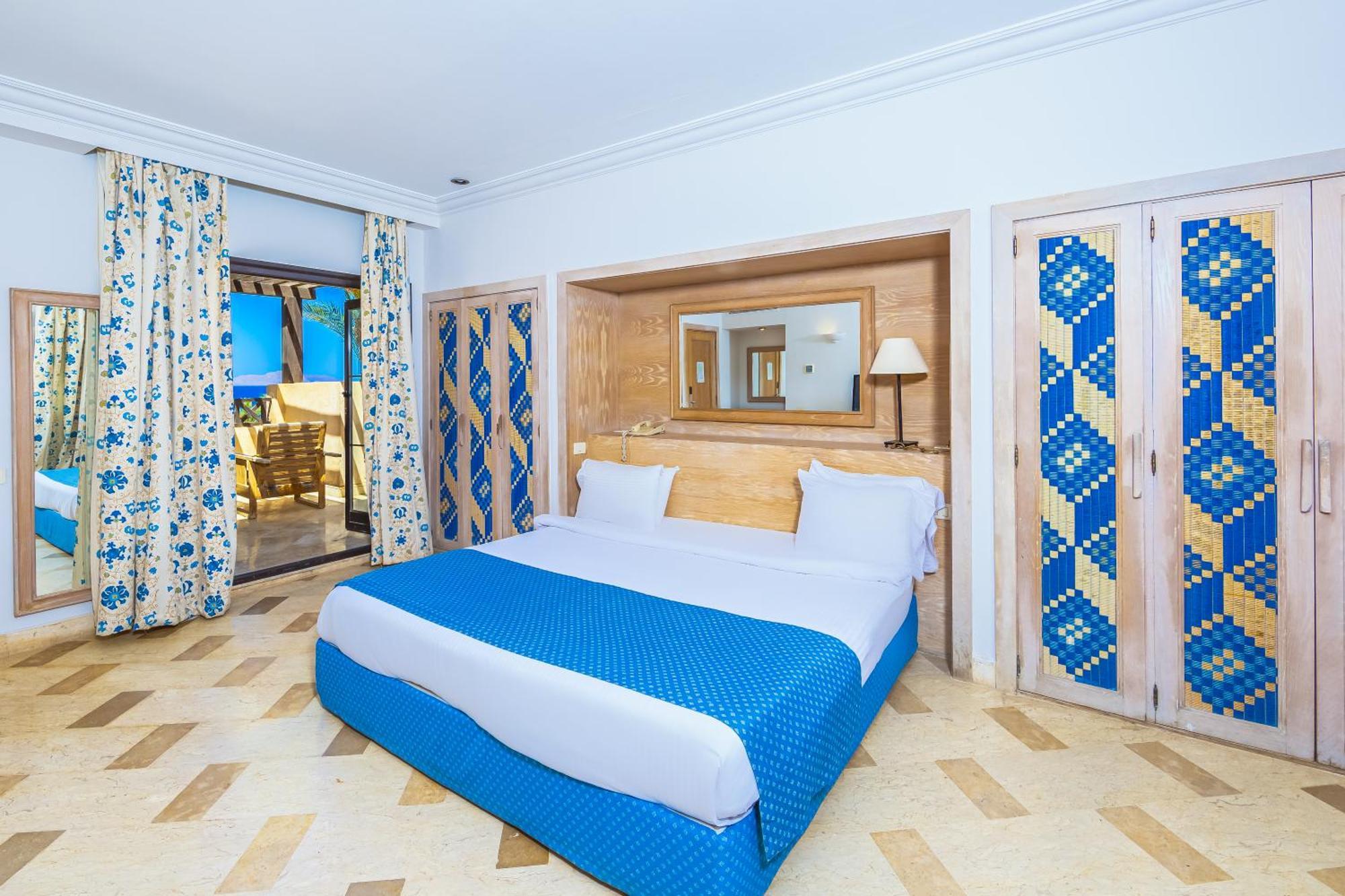 The Grand Hotel Sharm El Sheikh ภายนอก รูปภาพ A bedroom at the hotel